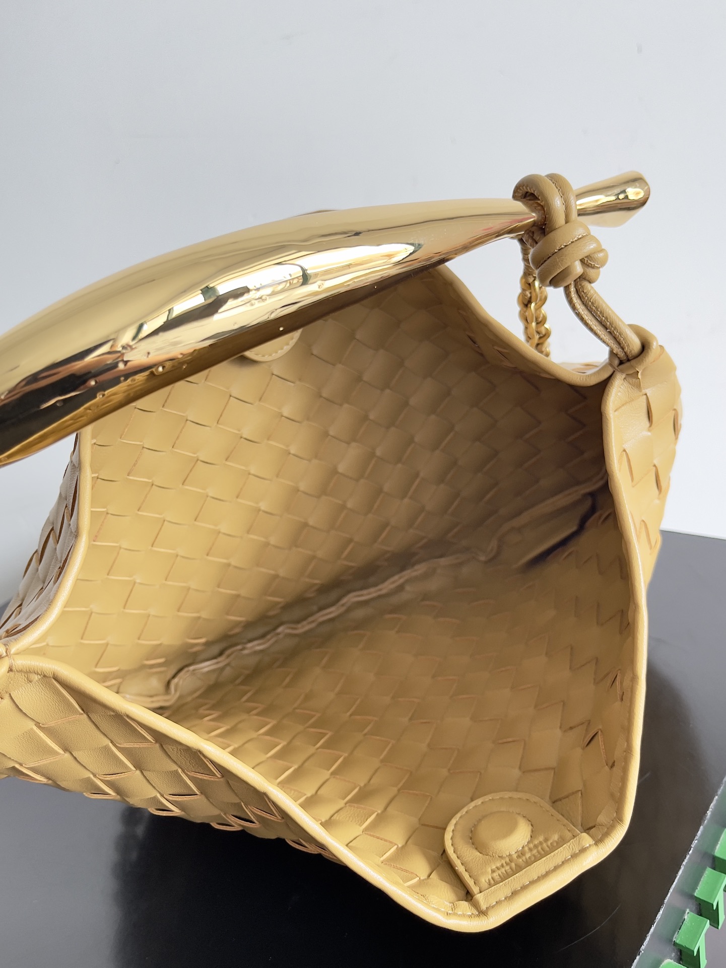Bo*te*ga ve*ne*ta sardine bag-33*20*4cm