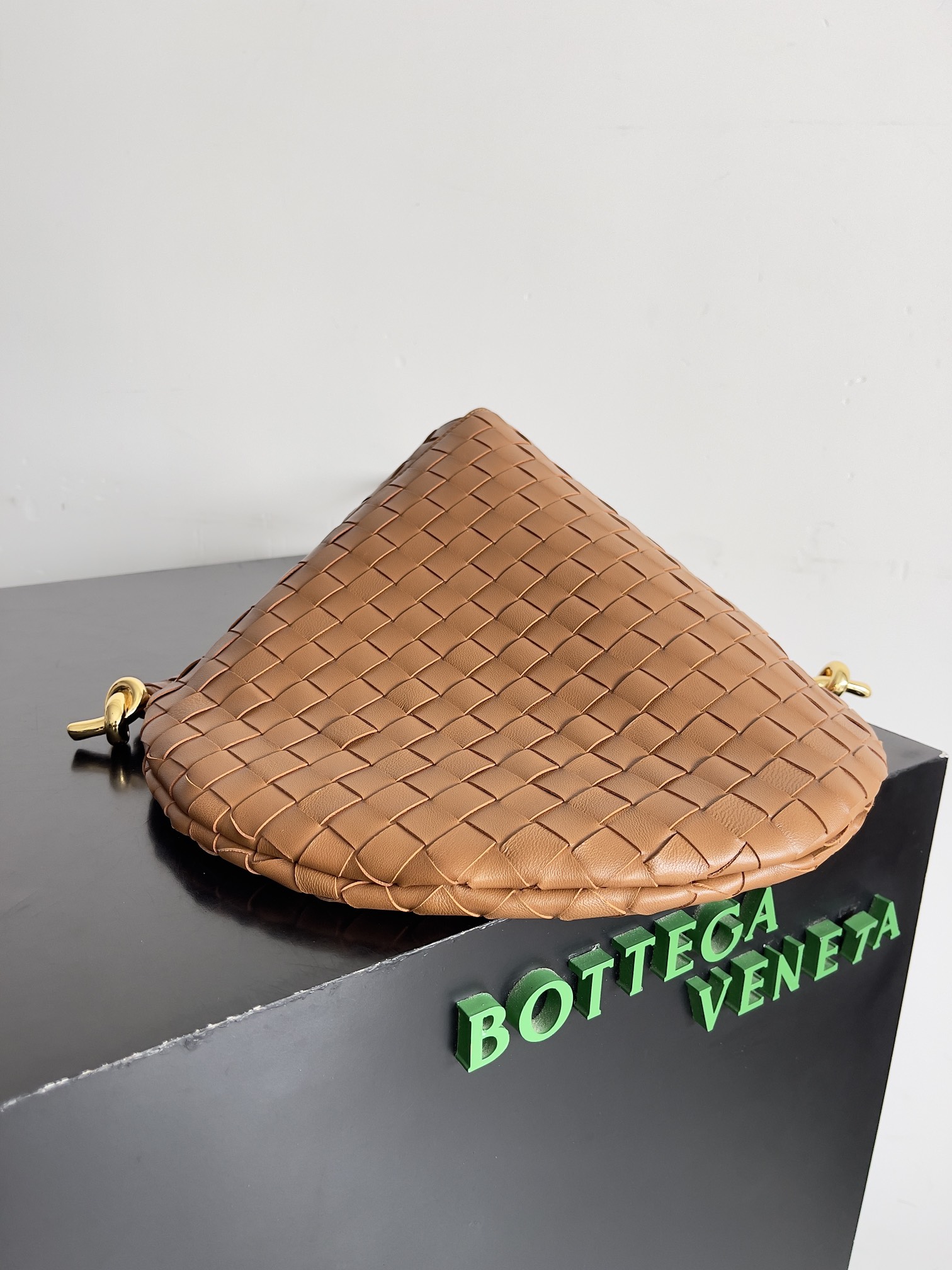 Bo*te*ga ve*ne*ta solstice shoulder ba bag-29*3*52cm