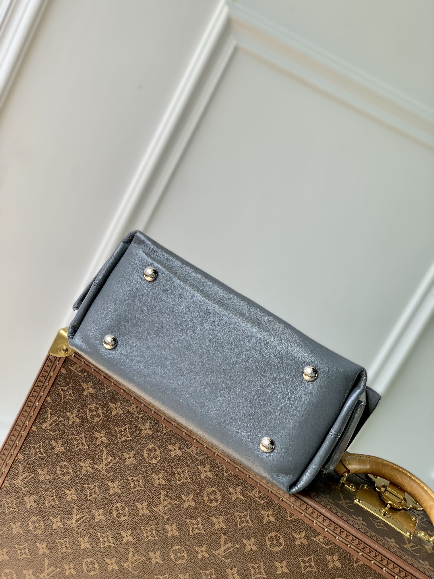 l**is V*t*n carryall cargo bag-m12579-33.5 x 23 x 15cm