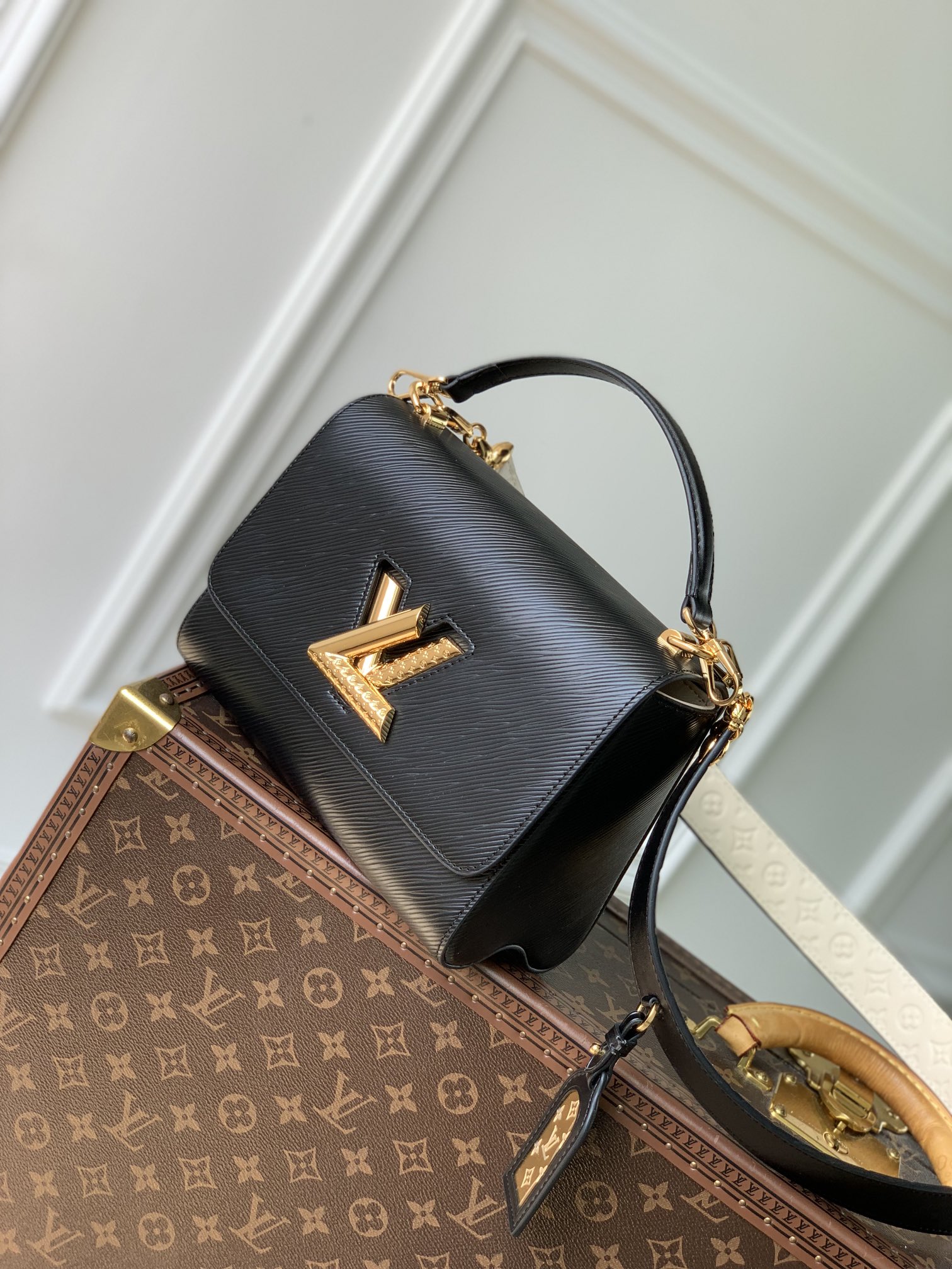 l**is V*t*n twist mm bloom bag-m25360-23*17*9.5cm