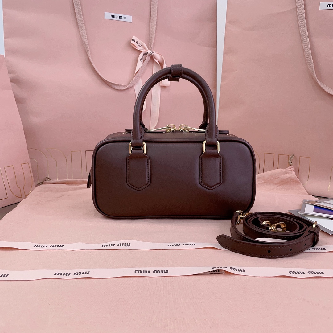 MiuMiu Top Handbags-22X10.5X7.5CM