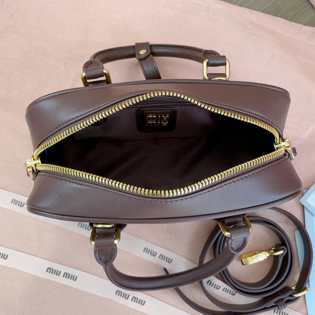 MiuMiu Top Handbags-22X10.5X7.5CM