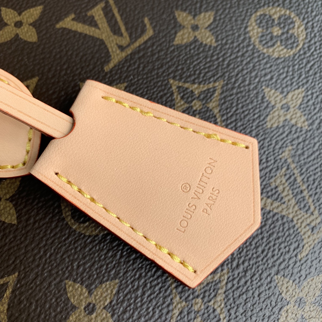 l**is V*t*n lockit bb bag-15 x 19 x 7cm