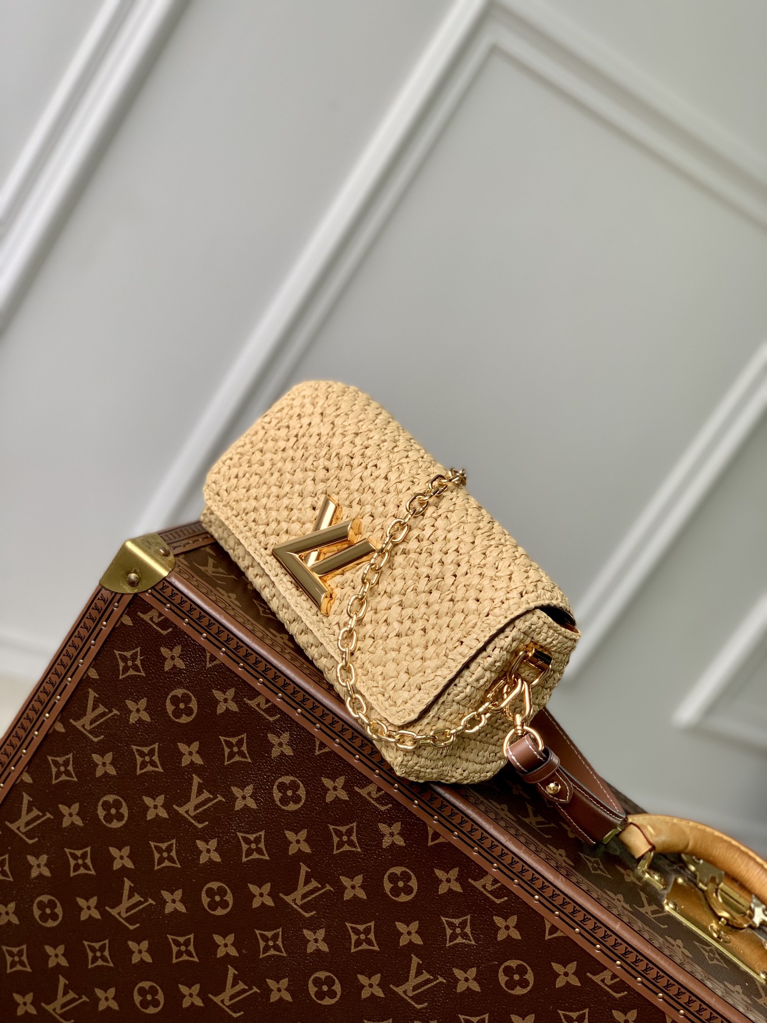 l**is V*t*n twist bag-m25030-23.5 × 12 × 7cm