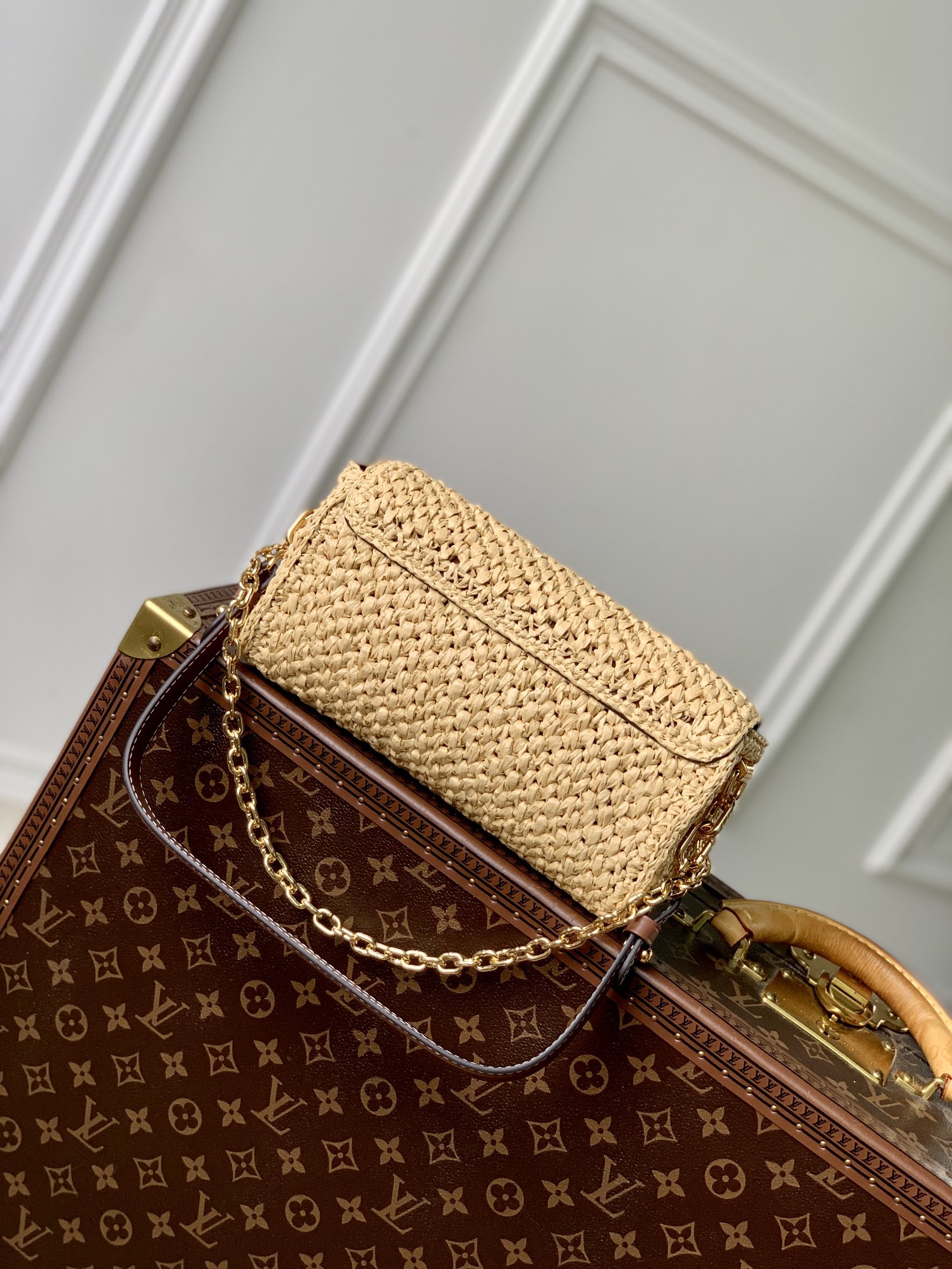 l**is V*t*n twist bag-m25030-23.5 × 12 × 7cm