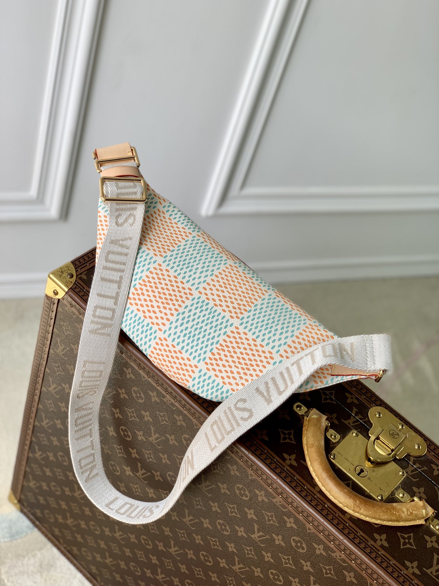 l**is V*t*n rush bum bag-m24987-30*15*8cm