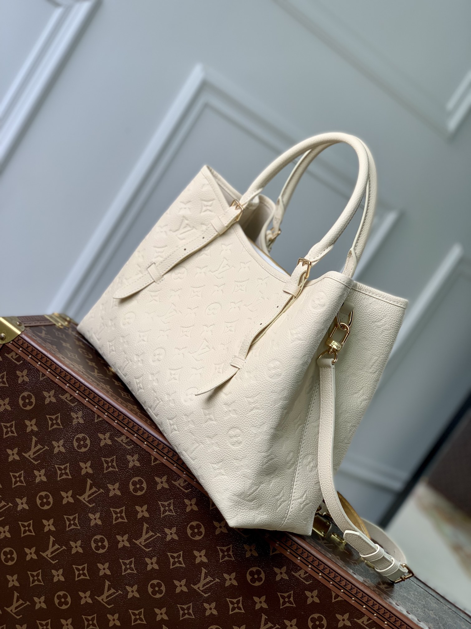l**is V*t*n babylone tote-37×26×14cm