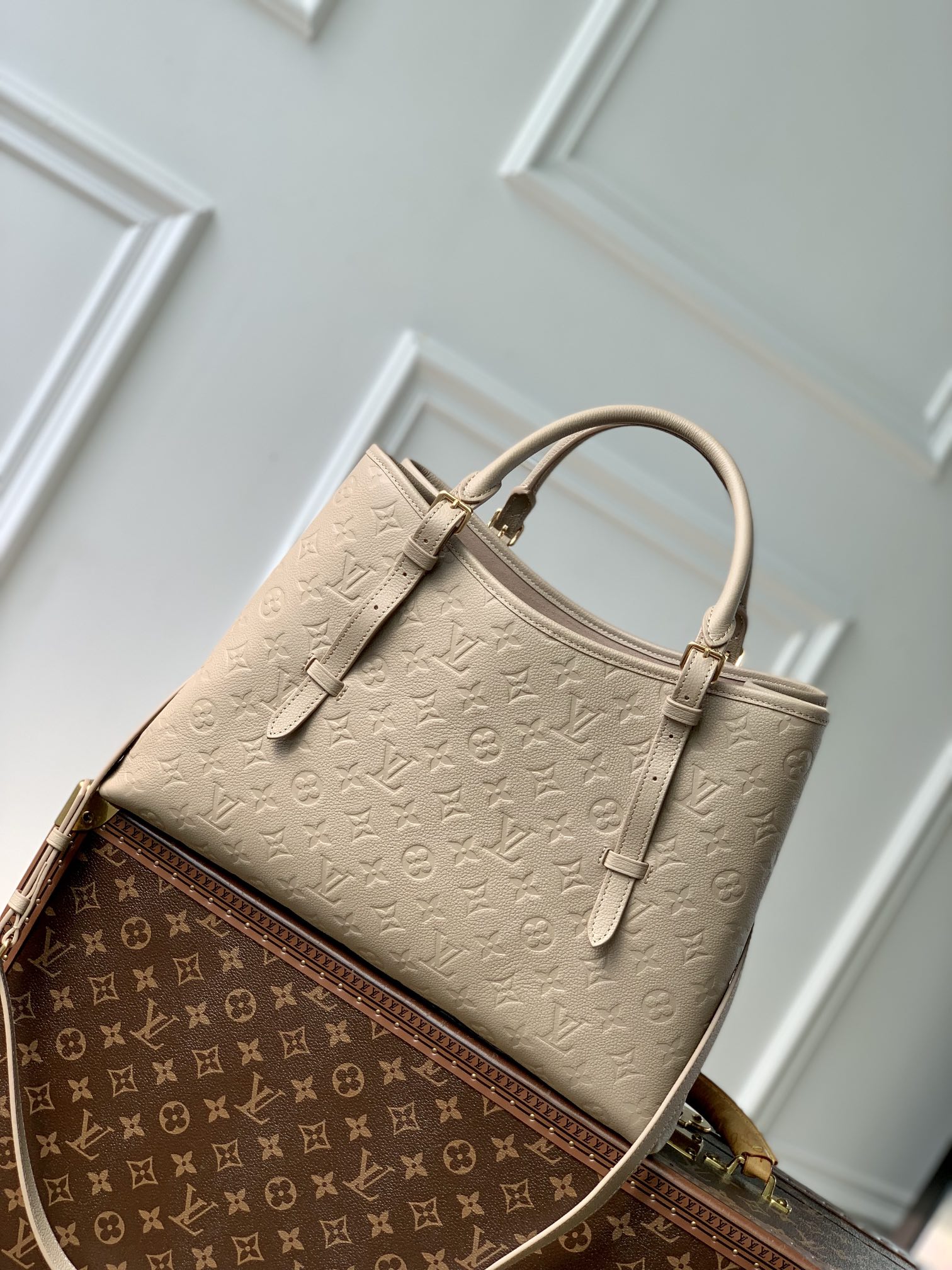 l**is V*t*n babylone tote-37×26×14cm