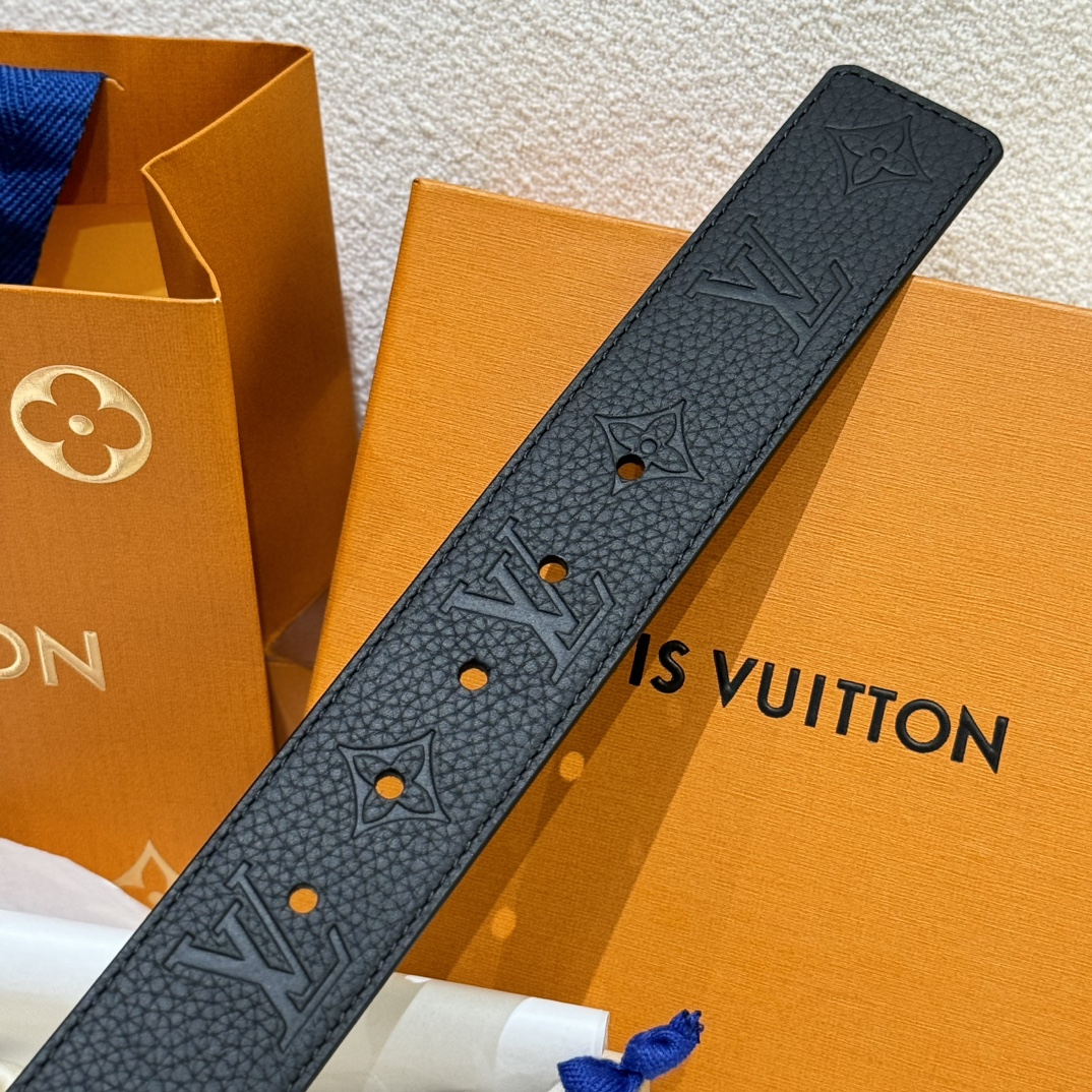 l**is V*t*n belt-4cm