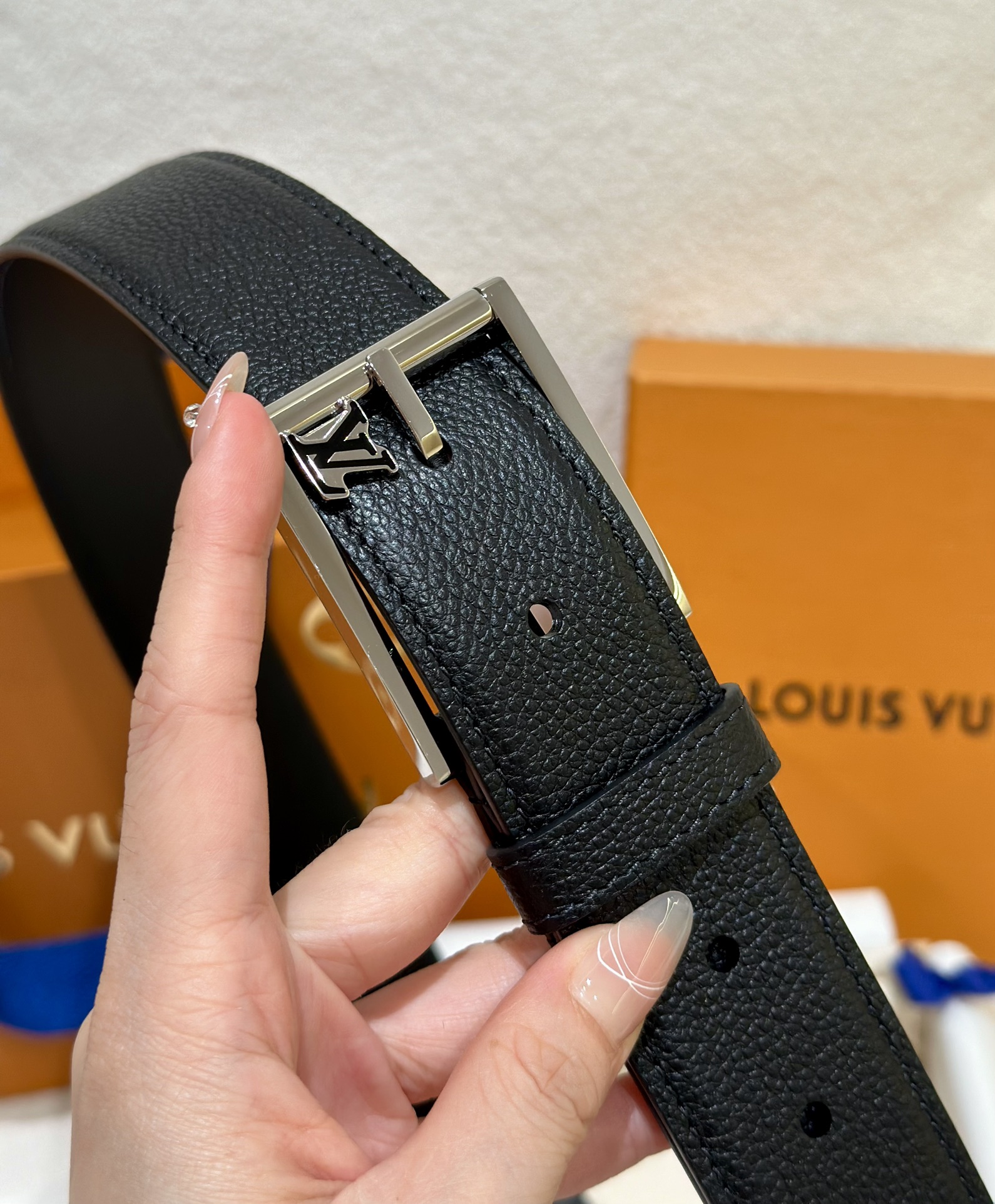 l**is V*t*n belt-3.5cm