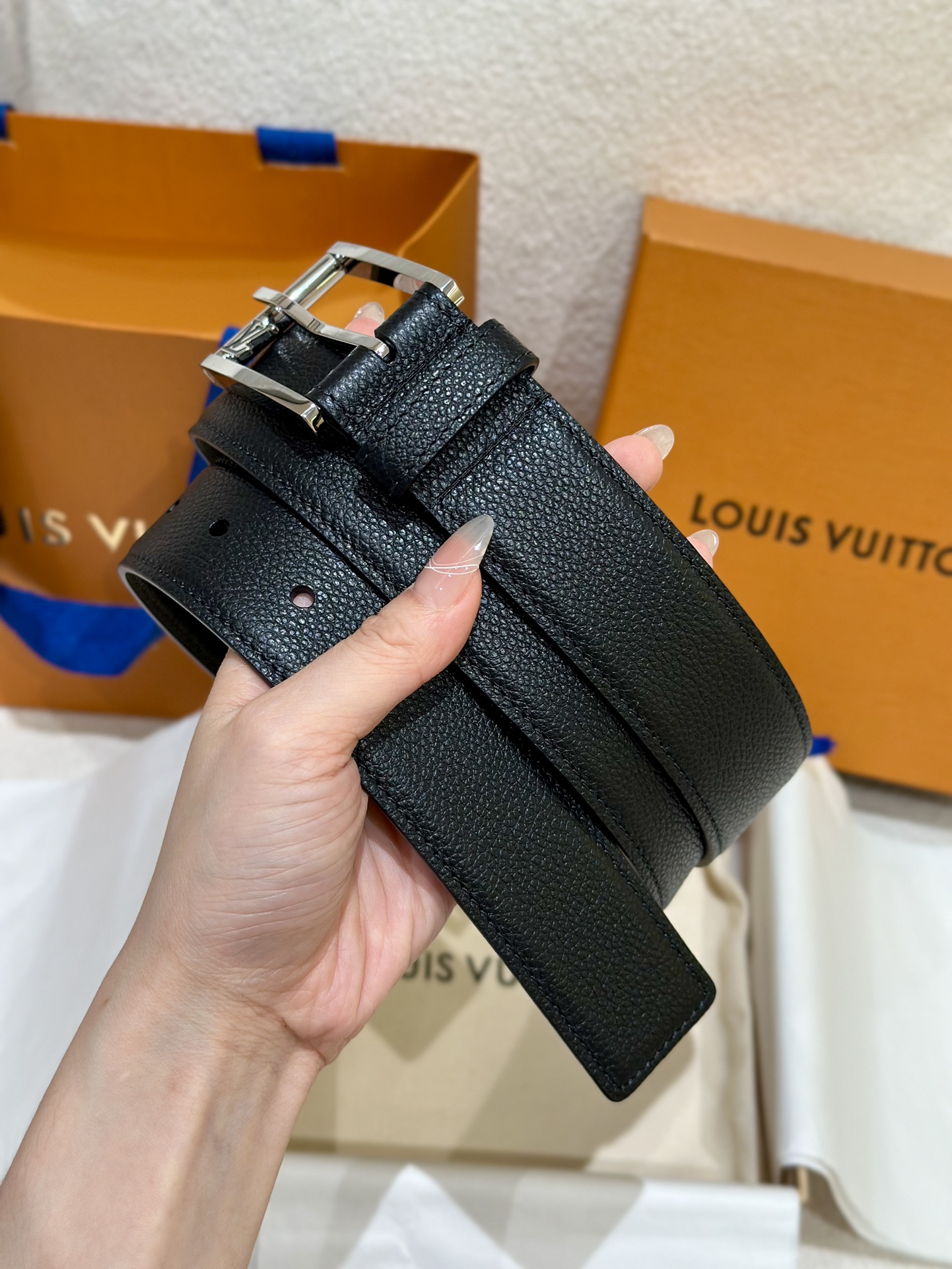 l**is V*t*n belt-3.5cm
