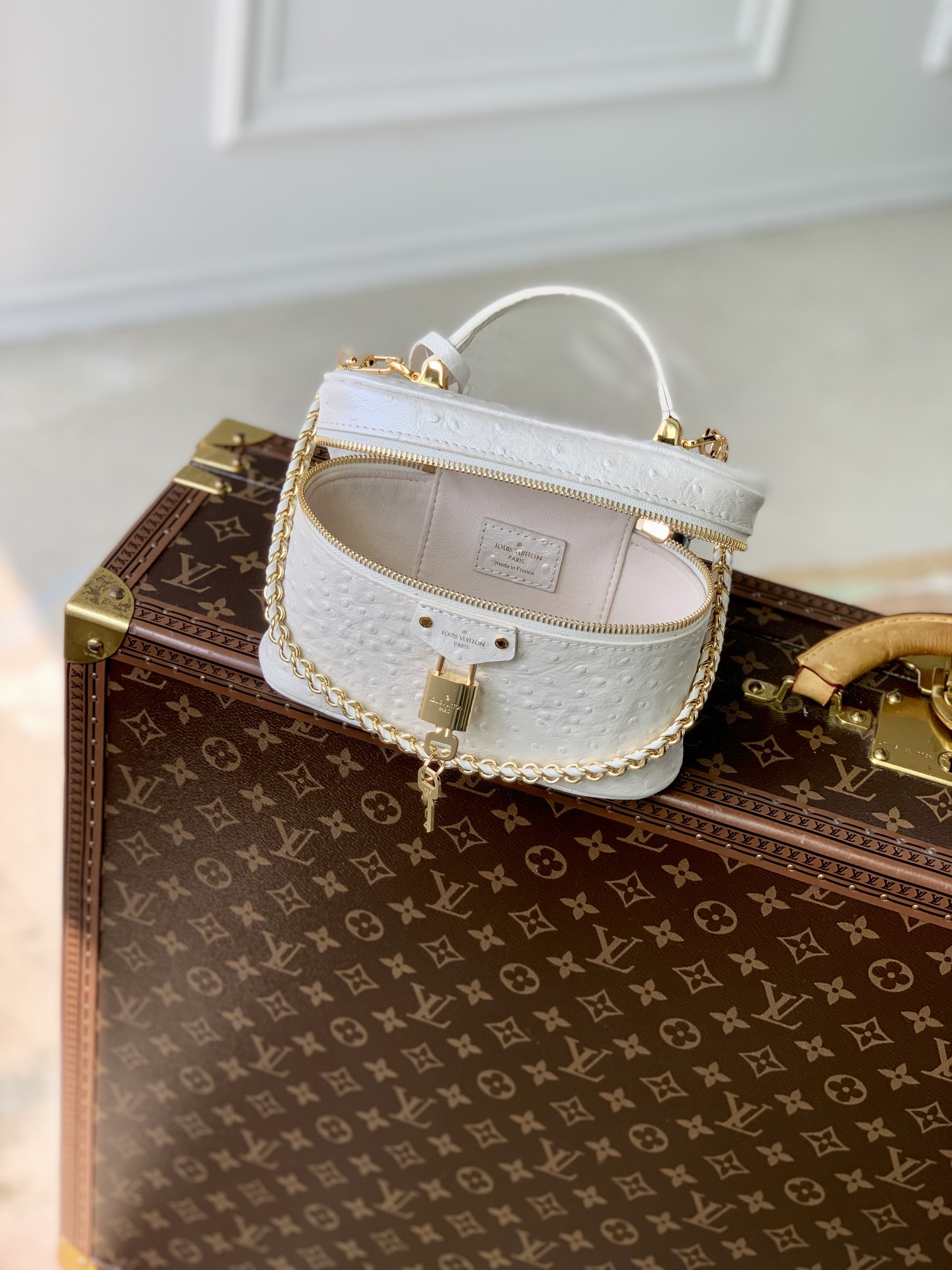 l**is V*t*n cosmetic bag-n85806-19*11.5*6.5cm