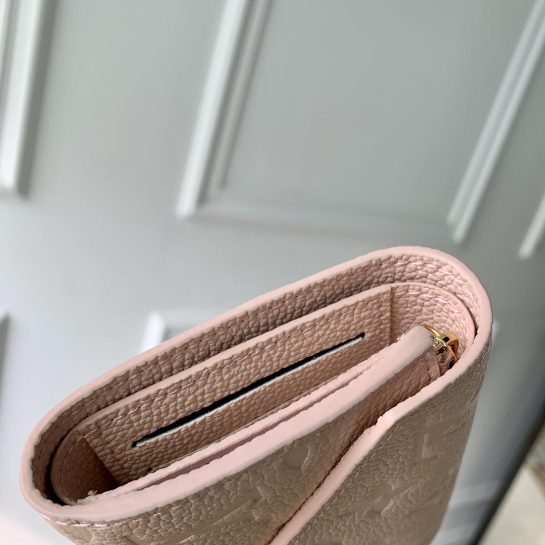 l**is V*t*n wallet