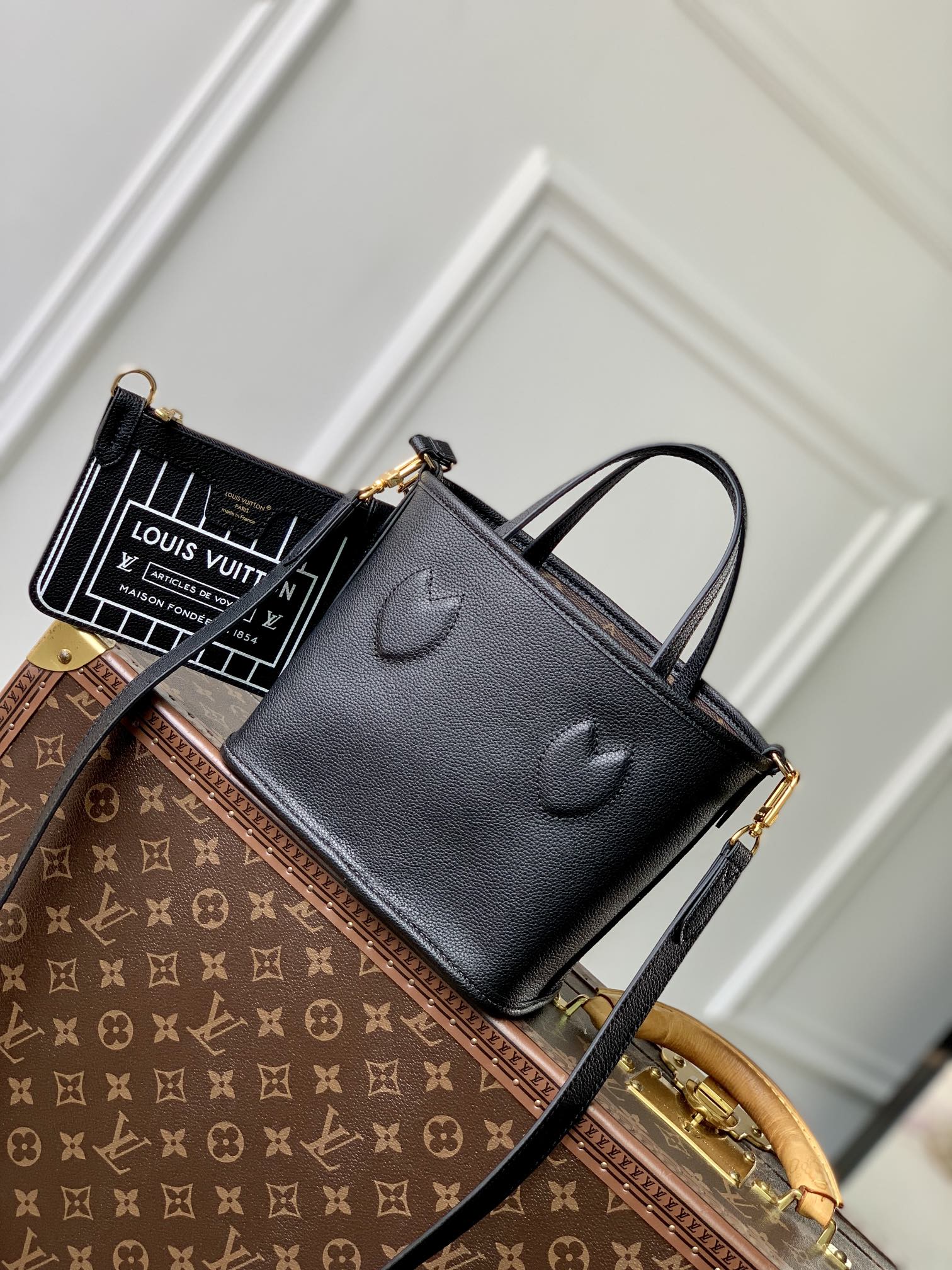 l**is V*t*n neverfull bandoulière inside out bb-m12099-24 x 14 x 9cm