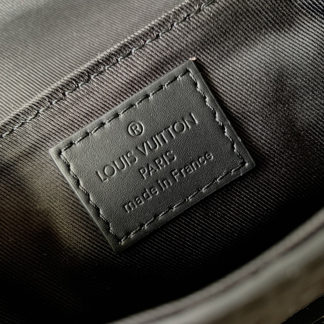 l**is V*t*n pico s-lock bag-12.5 x 11 x 5.5cm