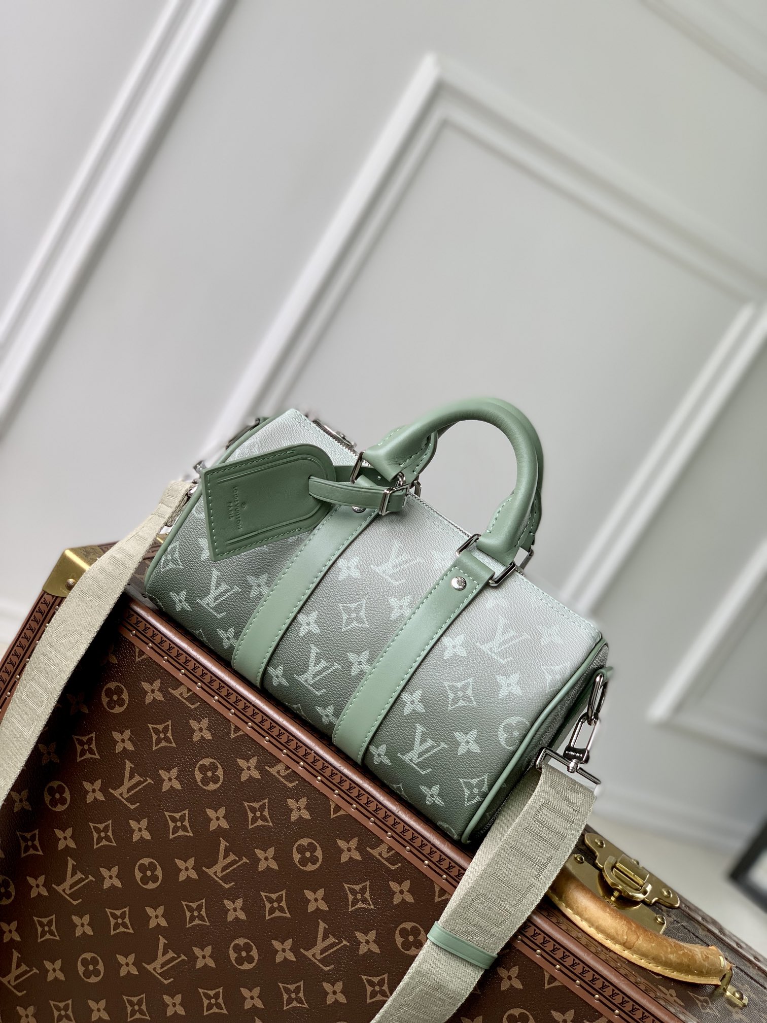 l**is V*t*n keepall bandoulière 25 -m24849-25*15*11cm