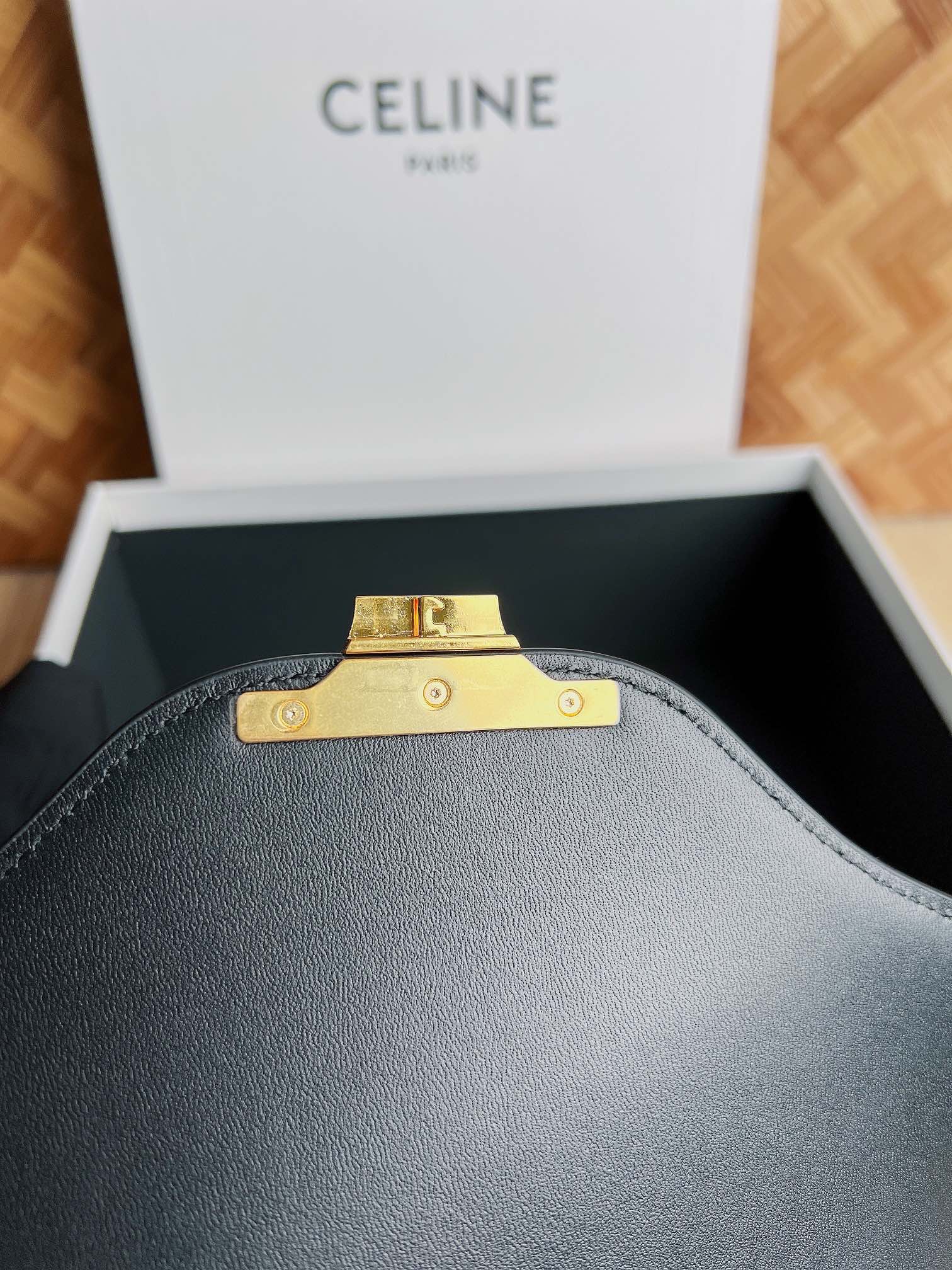 Ce**e triomphe chain square bag-24.5*17*4cm