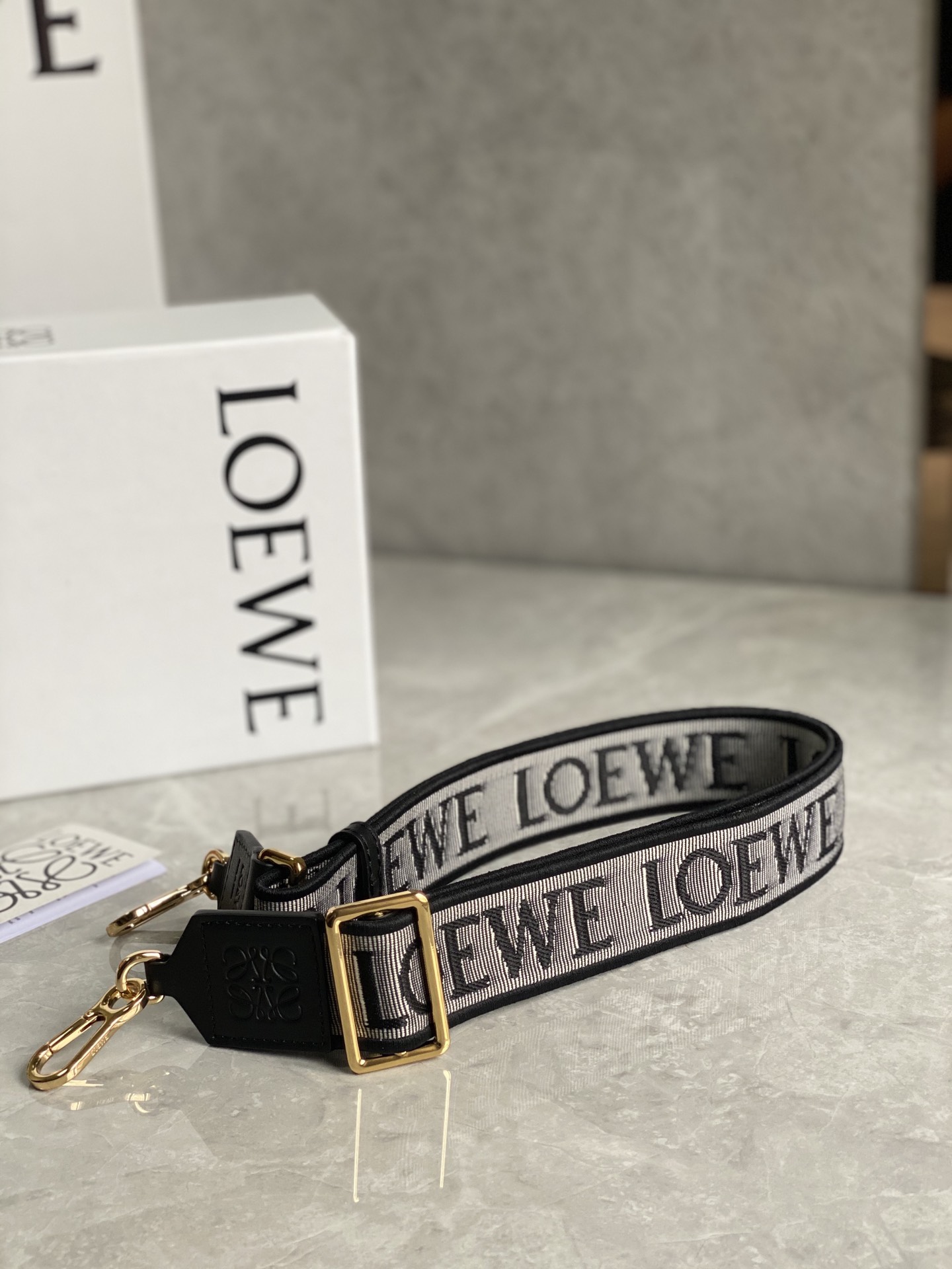 Loewe Straps
