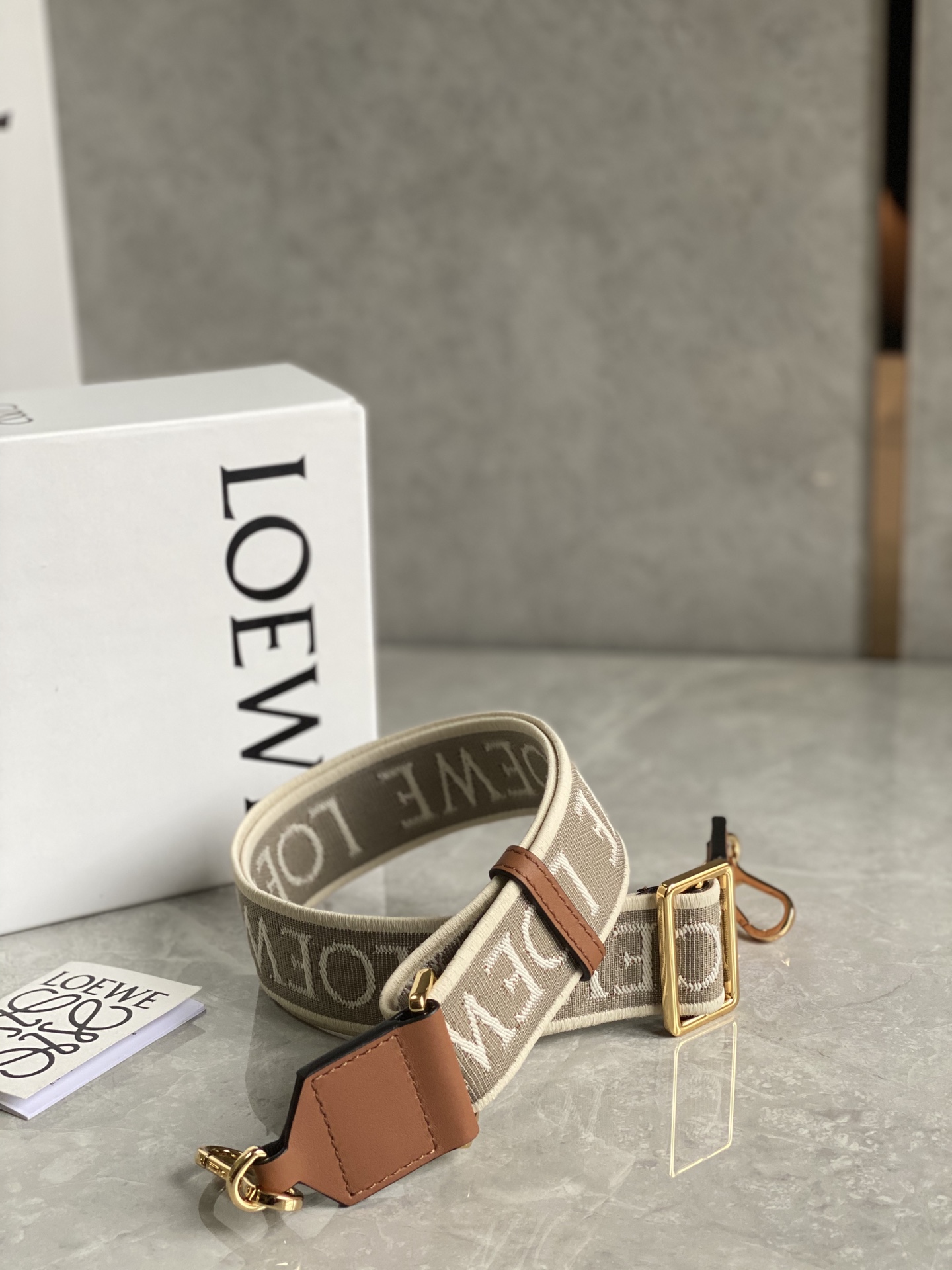 Loewe Straps