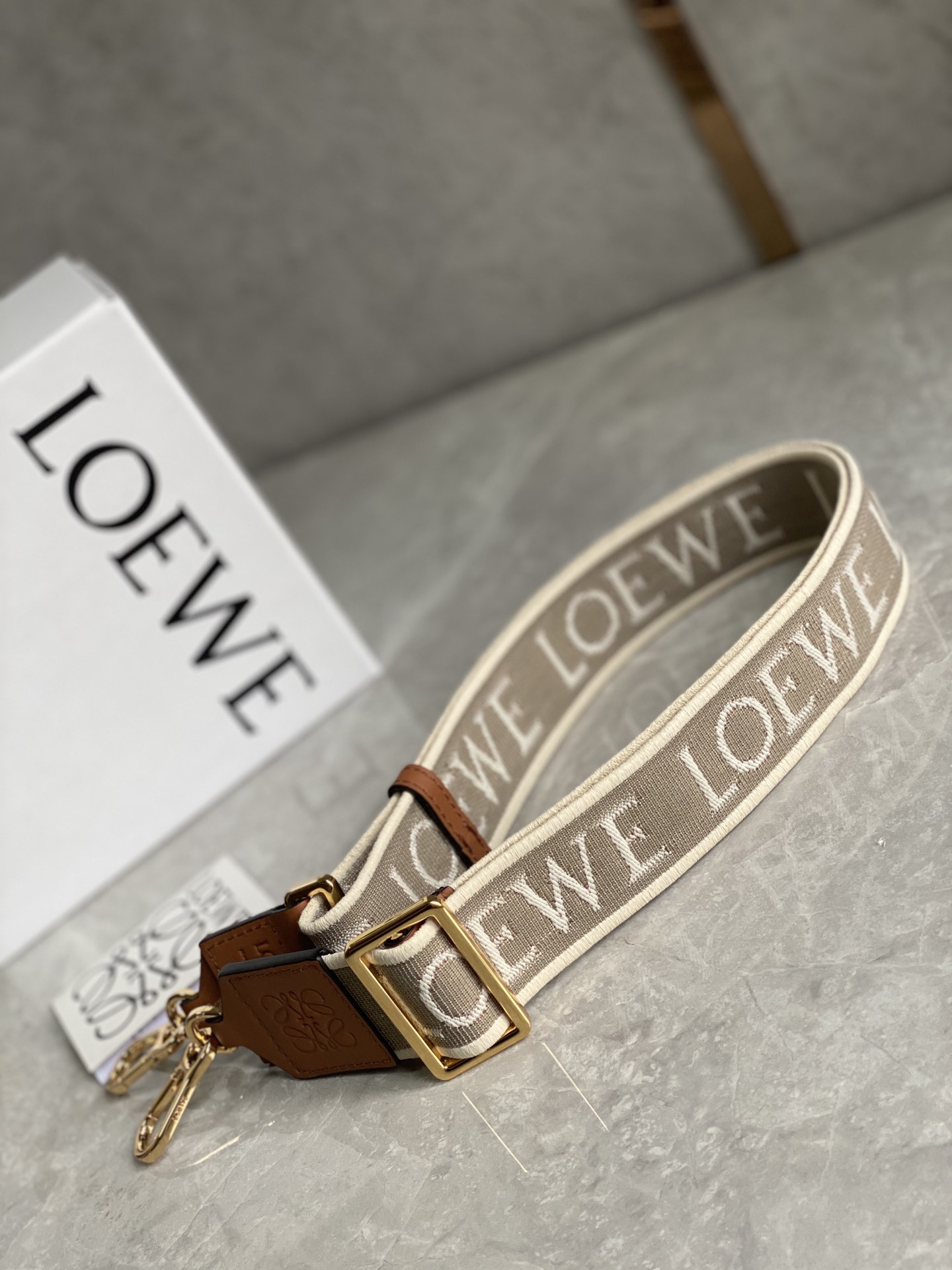 Loewe Straps