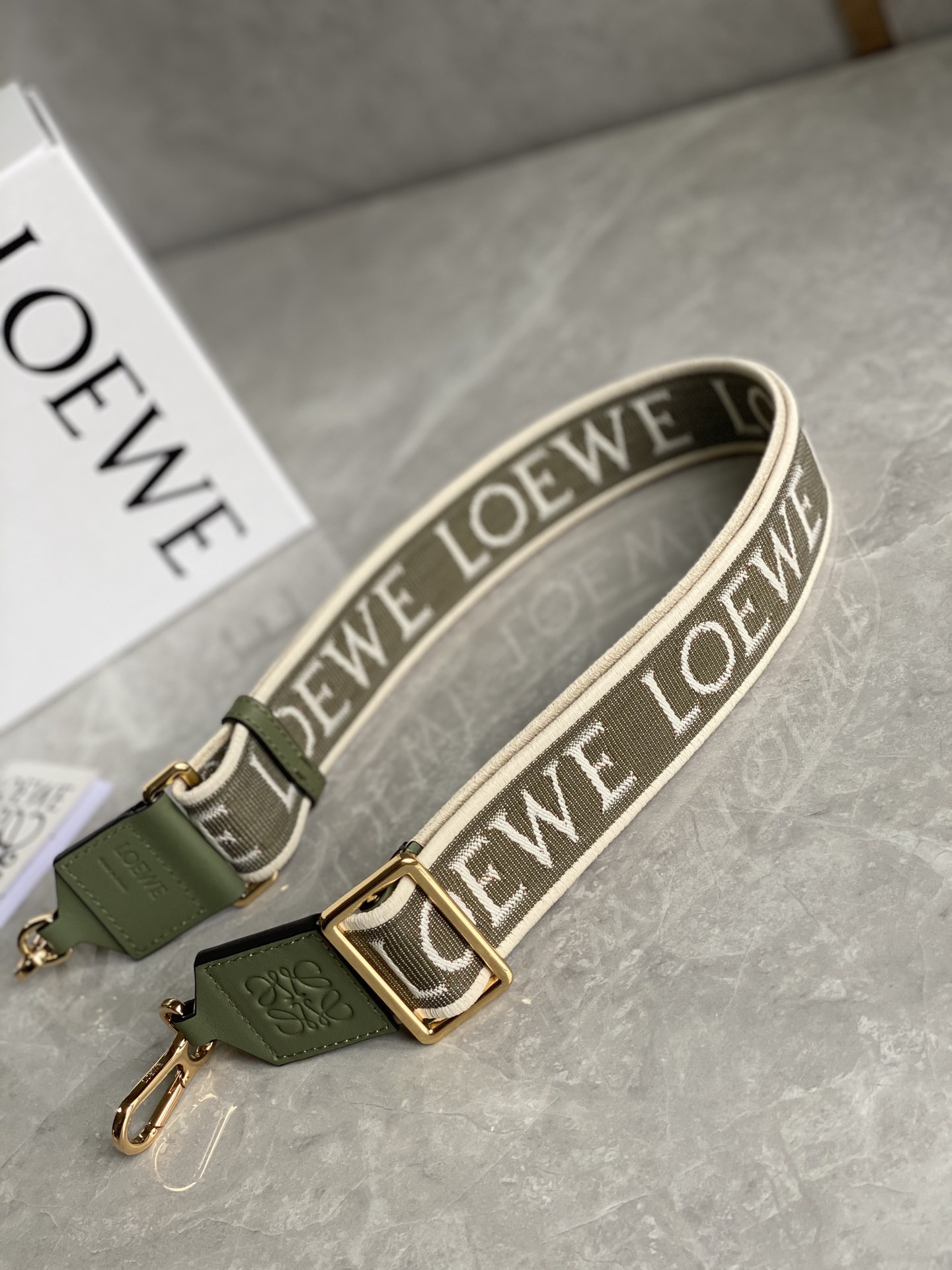 Loewe Straps