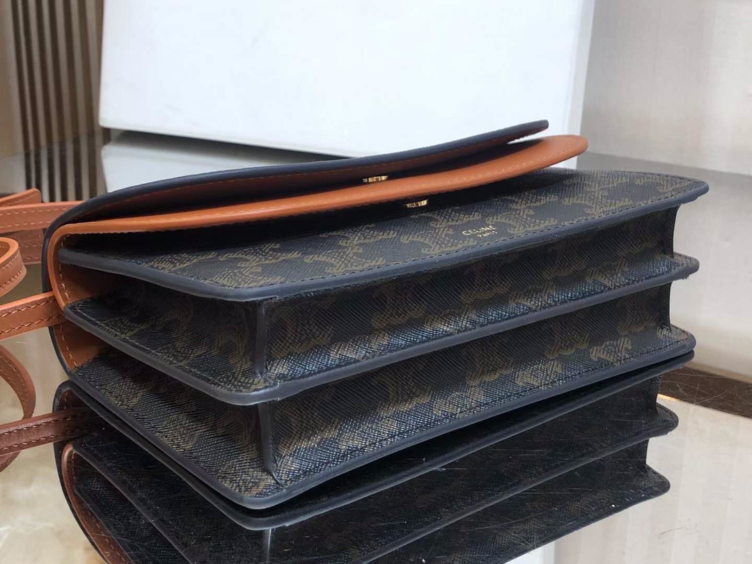 Celin Clutch On Strap-18*8*5CM