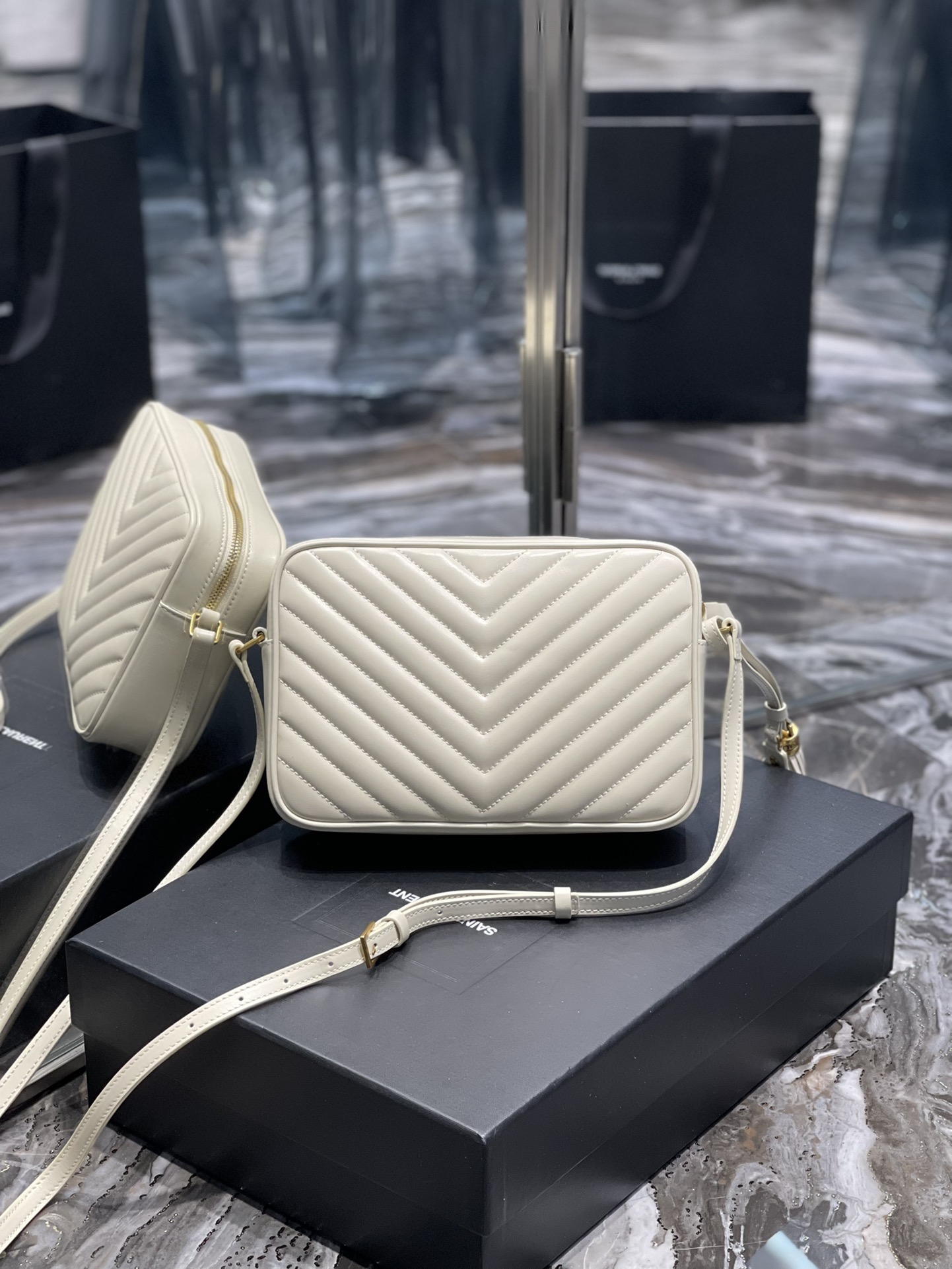 YSL Lou Camera Bag-23*16*6CM